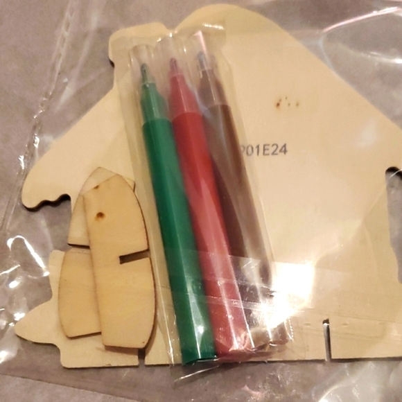 Christmas Sticker and Ornament Craft Set - Picture 7 of 10